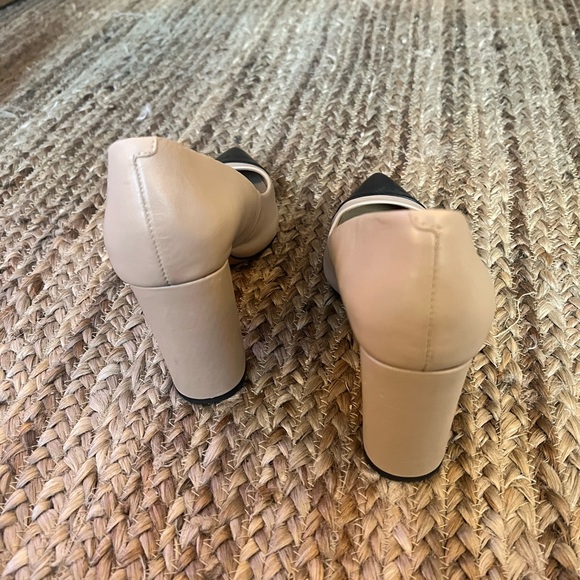 Banana Republic Cap Toe Block Heels - Picture 6 of 7